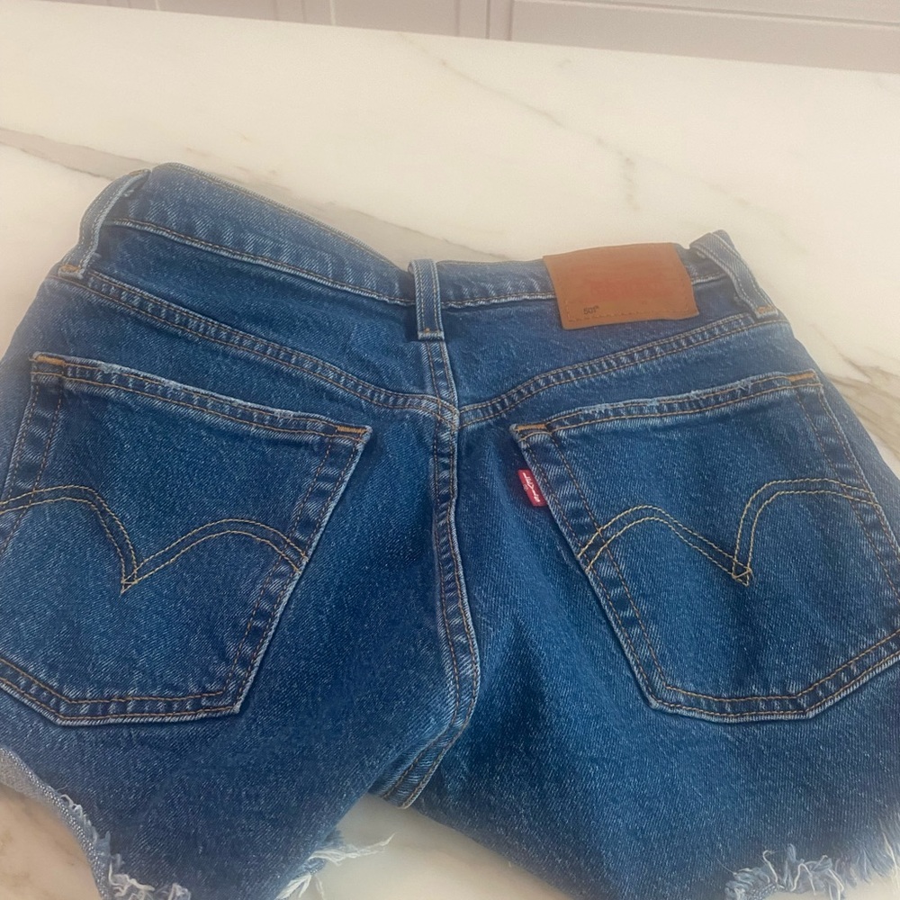 Levis original 501 shorts size 25